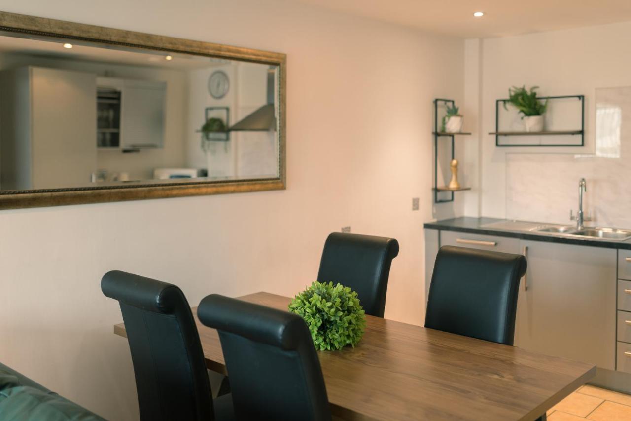 Sidemersey Livings- Convenient And Central 2-Bedroom Haven In L1 Liverpool Exteriör bild