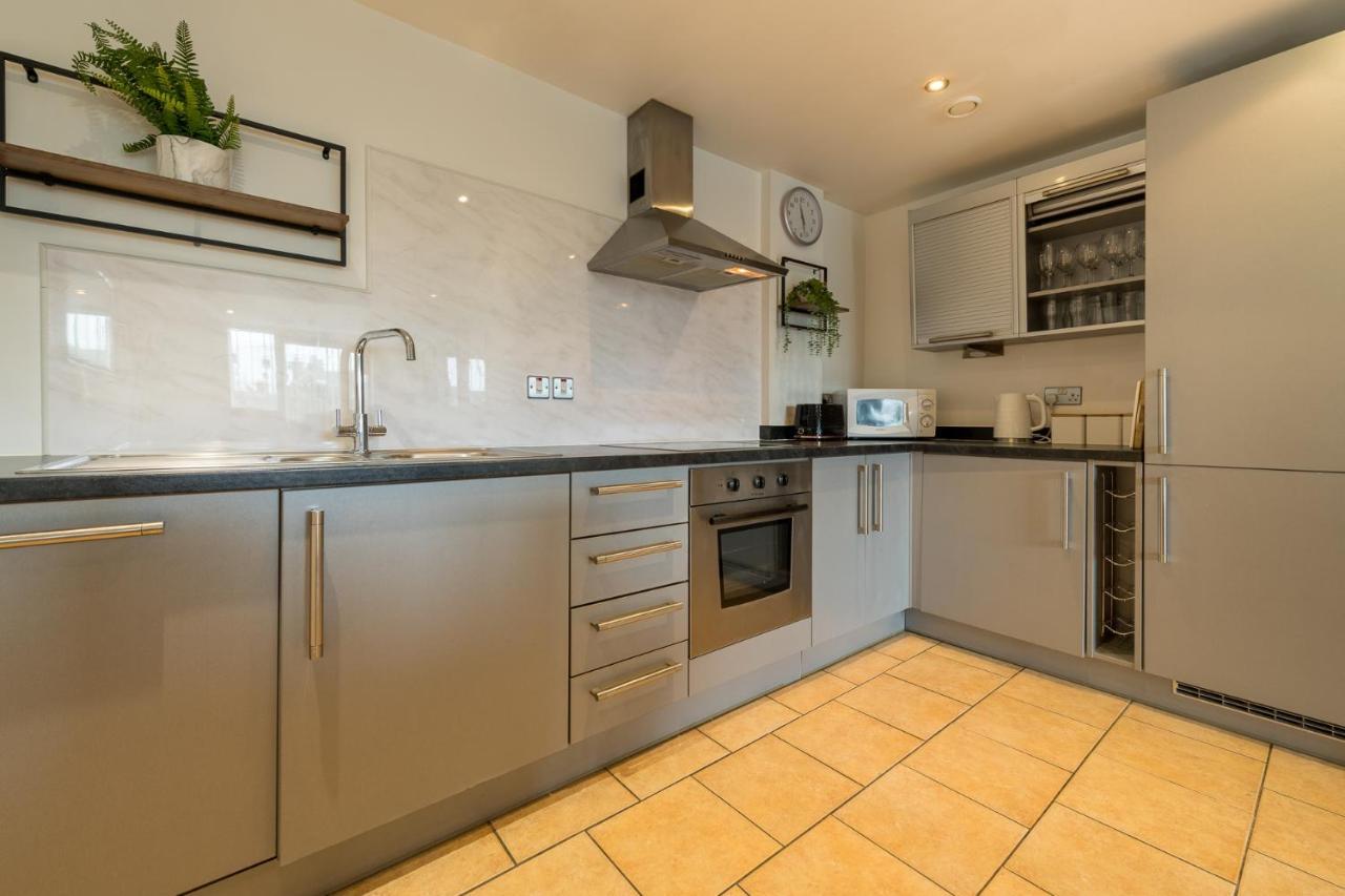 Sidemersey Livings- Convenient And Central 2-Bedroom Haven In L1 Liverpool Exteriör bild