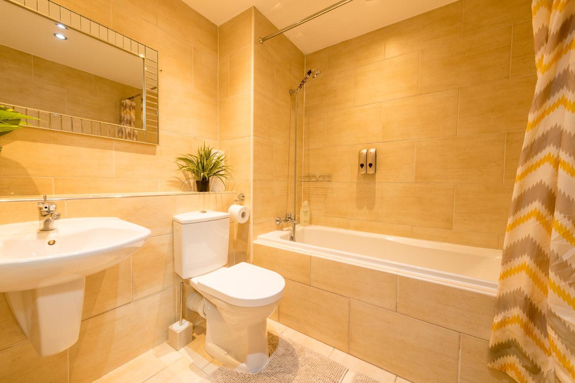 Sidemersey Livings- Convenient And Central 2-Bedroom Haven In L1 Liverpool Exteriör bild